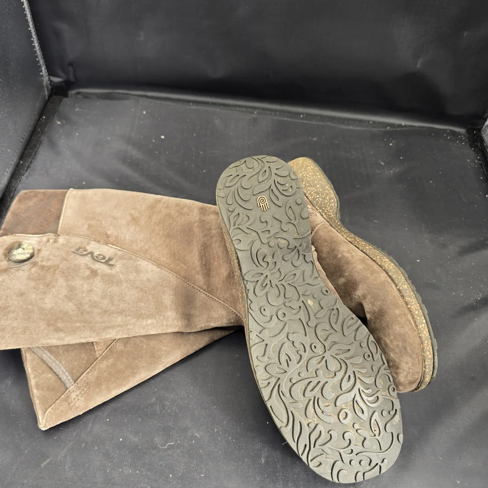 Teva Brown Suede Shoes‎